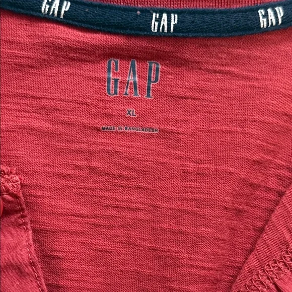 GAP Men's Long Sleeve Red Henley Shirt 🐯 - Picture 3 of 12